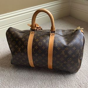 Gorgeous authentic Louis Vuitton 45 duffel bag.